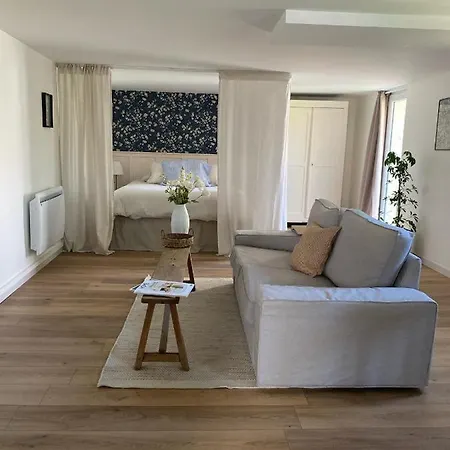 Adorables - Emplacement Ideal サン・ジル・クロワ・ド・ヴィ